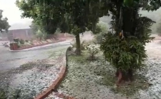 Chuva de granizo em algumas comunidades de Missal