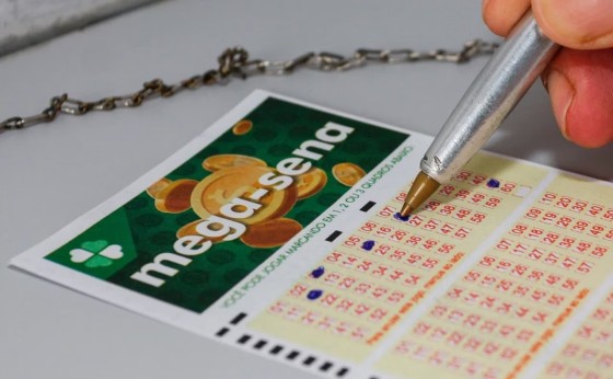 Cinco paranaenses “rasparam” o prêmio máximo da Mega-Sena 2746, um é de Missal