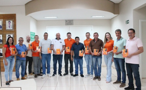 Cooperativa de Crédito Cresol Se Reúne com Vereadores para Entrega de Agendas e Possíveis Parcerias