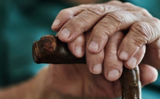 Dona de abrigo de idosos clandestino é condenada em Cascavel