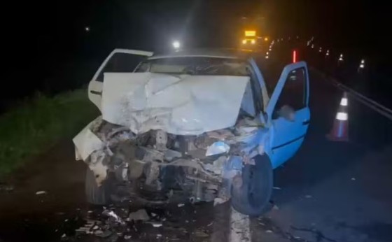 Duas pessoas morrem após motorista fazer ultrapassagem proibida no PR e provocar acidente na BR-277
