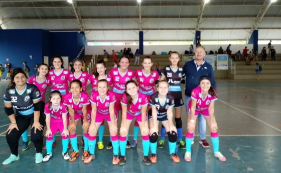 Equipe feminina do Missal Futsal vence mais uma pela Copa Sesc de Futsal Sub-14