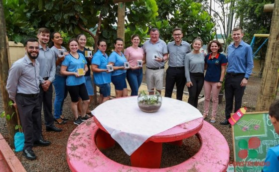 Espaço para incentivar a leitura é inaugurado na Escola de Linha Jacutinga