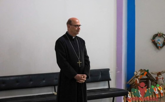 Estabelecimentos de ensino da rede municipal recebem visita pastoral de Bispo Diocesano