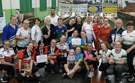 Final do Municipal de Bolão feminino em trio movimenta Clube 19 de Março