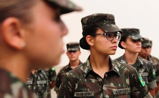 Forças Armadas iniciam alistamento voluntário feminino
