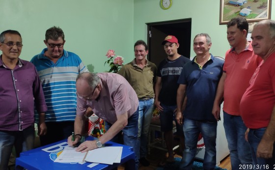 Grupo de Agricultores de Dom Armando recebe equipamento em concessão de uso
