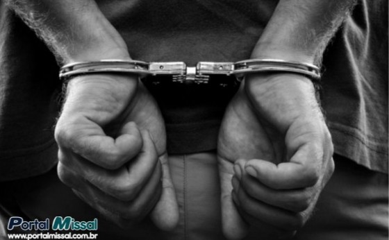 Homem com mandado de prisão por furto é preso em Missal pela Polícia Militar