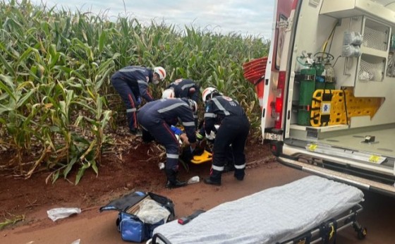 Homem morre e outro fica gravemente ferido em acidente no interior de Santa Helena