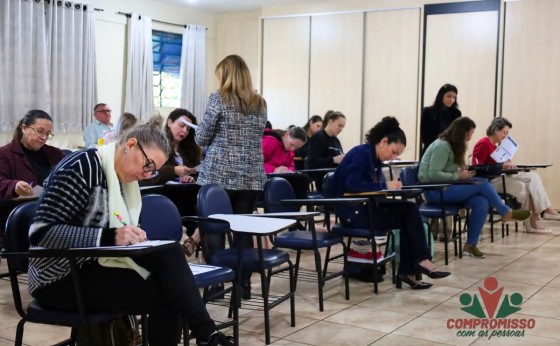Inscritos no Curso Preparatório de Gestores Escolares passam por avaliação em Missal