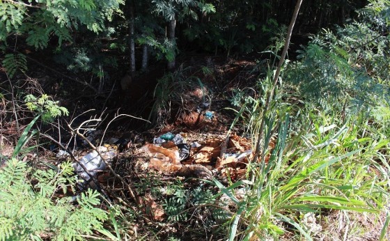 Itaipulândia pede que a população ajude a denunciar descarte irregular do lixo