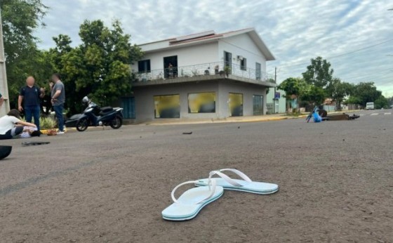 Jovem fica ferida após colisão entre patinete elétrico e carro em Santa Helena