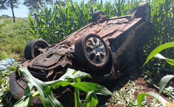 Jovem sofre acidente com capotamento na PR 497