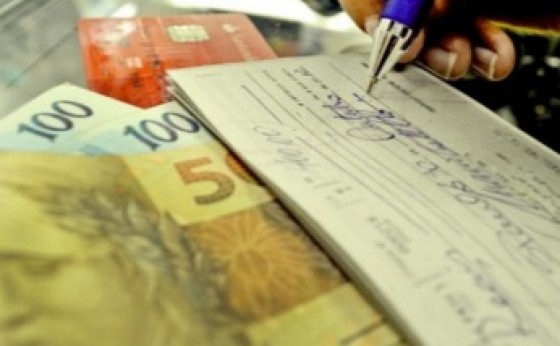 Limite de juros para cheque especial começa a valer hoje