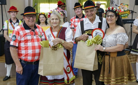 Marino e Celestia são indicados como o novo Casal Fritz e Frida da Deutsches Fest de Missal