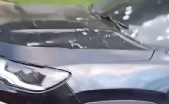 Medianeira: Homem é socorrido pelo SIATE após ter carro alvejado por disparos no Bairro Condá
