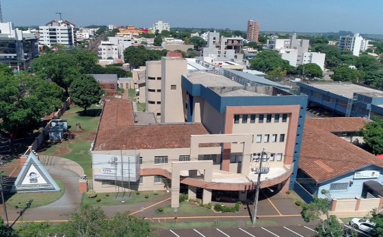 Medicina Veterinária da UDC dá as boas-vindas em aula inaugural com convidado especial do Texas  EUA