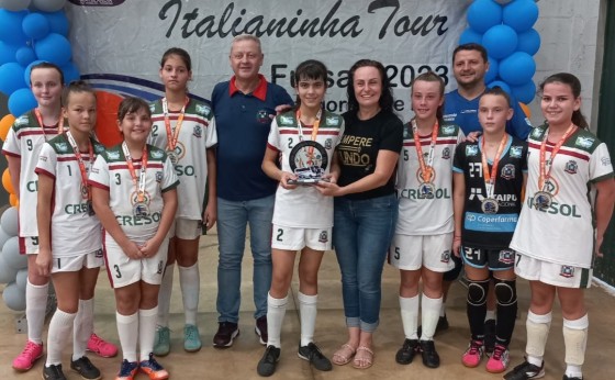 Missal: Equipe de Futsal Feminino Sub-12 conquista a Prata na Copa Italianinha