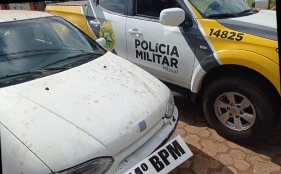 Missal: Policia Militar apreende veículo que desceu as escadarias na praça da Igreja Matriz - vídeo