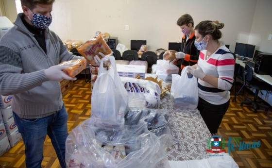 Missal prepara entrega de alimentos aos alunos da rede municipal beneficiários do Bolsa Família