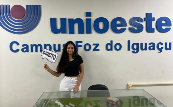 Missalense Luiza Ribeiro, é aprovada em direito na Unioeste