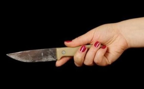 Mulher esfaqueia marido por causa de bolinho de carne no interior do Paraná