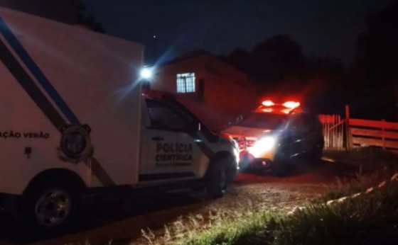 Mulher vê marido morto, corre e acaba executada ao pedir ajuda na casa do filho, no Paraná