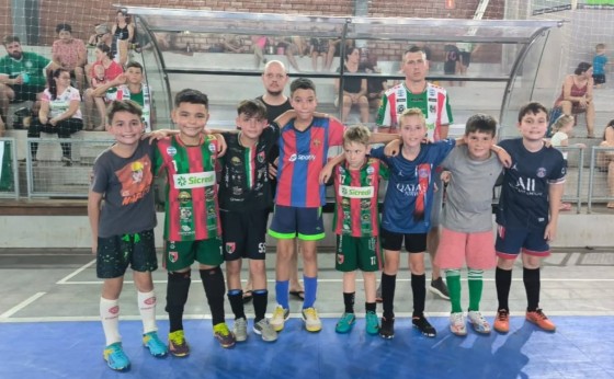 Municipal das categorias de base de futsal iniciaram em Missal com 13 equipes