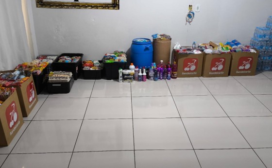 Net Stressiat arrecadou mais de uma tonelada de alimentos que serão entregues a famílias carentes