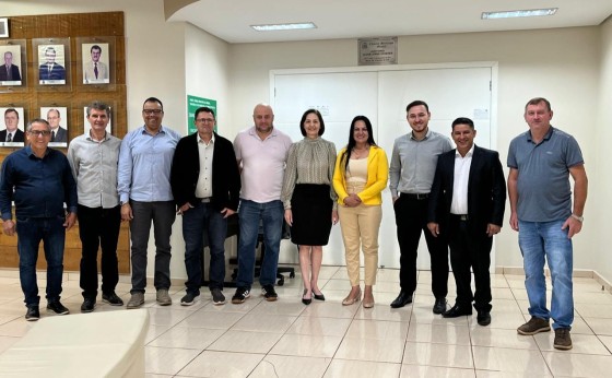 Nova gerente do Sicredi visita a Câmara de Vereadores de Missal