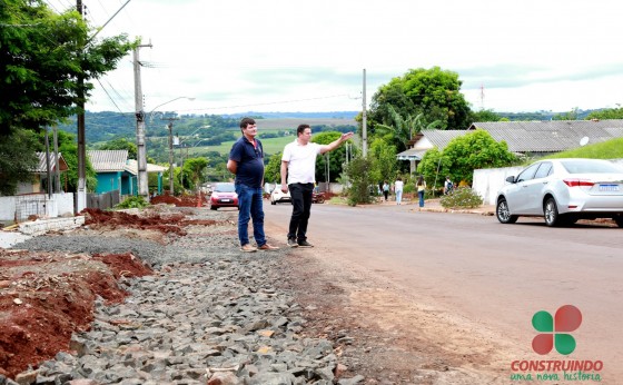 Obras no Distrito do Portão Ocoí recebem prefeito em exercício e Presidente da Câmara em Missal