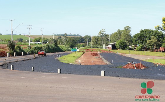 Obras no Trevo do Lago Municipal em Missal continuam