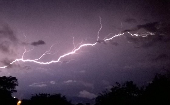 Paraná pode ter tempestades e ventos de até 80 km/h nesta terça-feira