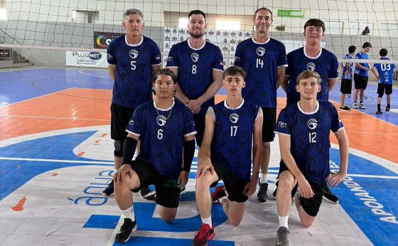 Perebas vence a terceira no Voleibol masculino em Missal e se isola na liderança