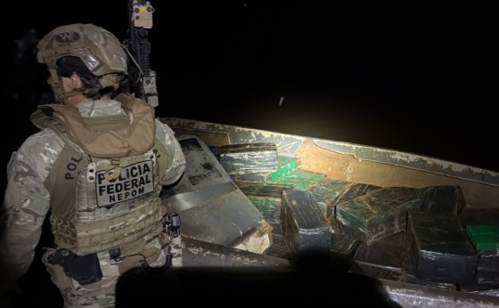 PF e PM apreendem quase uma tonelada de maconha no lago de Itaipu