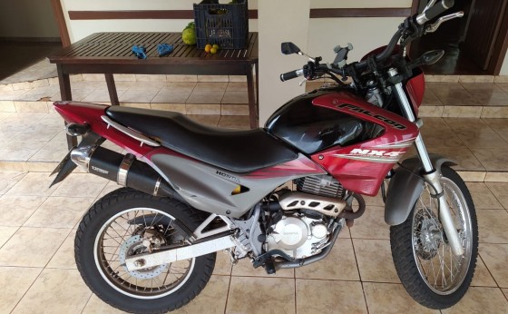 PM de Itaipulândia apreende motocicleta e condutor por direção perigosa em Linha São João - Missal