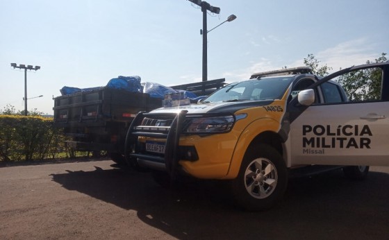 PM de Missal apreende camionete carregada com cigarros e detém condutor