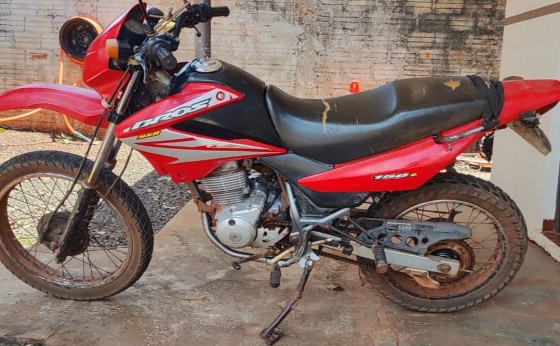 PM de São José das Palmeiras recupera em Luz Marina, motocicleta furtada em Missal