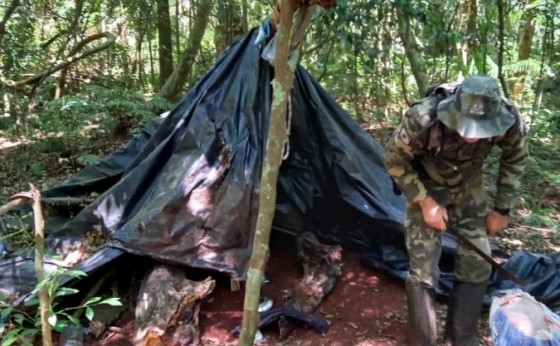 Polícia Ambiental destrói acampamentos dentro do Parque Nacional