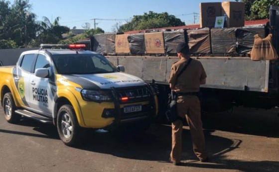 Polícia Militar apreende caminhão carregado com cigarros contrabandeados em Missal