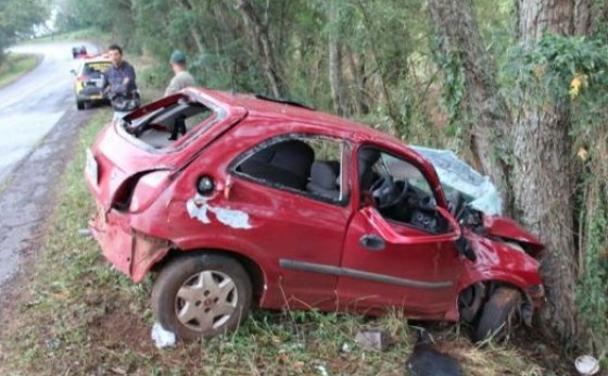 PRE apreende Celta e droga após perseguição entre Santa Helena e São José; condutor ficou ferido