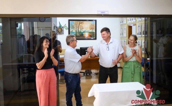 Prefeito Ferrari reassume o comando do Poder Executivo em Missal