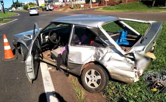 PRF atende acidente no trevo  Carelli em Cascavel