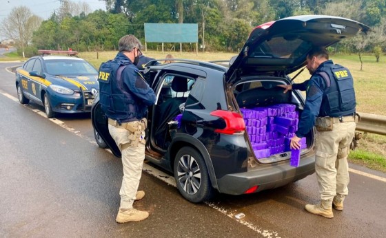 PRF prende casal de Itaipulândia com mais de meia tonelada de maconha no RS