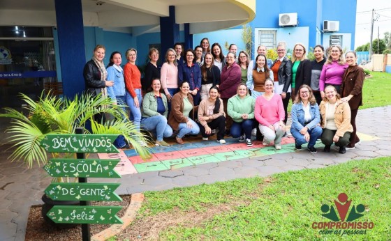 Professores da Educação Infantil de Missal participam da Formação ProLeei