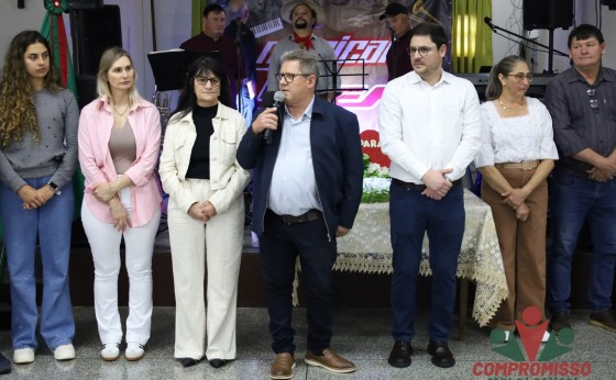 Reforma do Centro de Convivência dos Idosos é entregue pela Administração