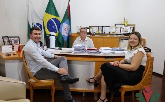 Representantes da Cresol Conexão visitam Prefeitura e reforçam convite para Assembleia