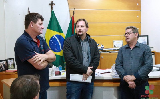 Ruas de Dom Armando, Bairro Renascer e Loteamento Esperança receberão pavimentação asfáltica