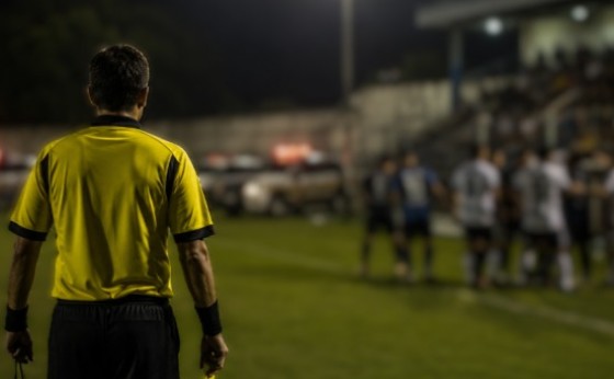 Santa Helena: Condutas antidesportivas fazem arbitragem desistir e campeonato de futebol é suspenso