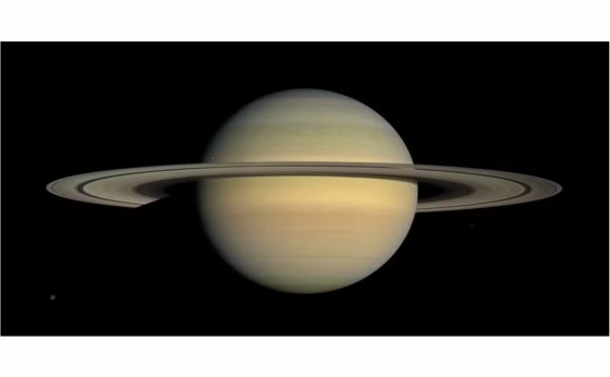 Saturno visível e eclipse oculto marcam as previsões para o céu em setembro
